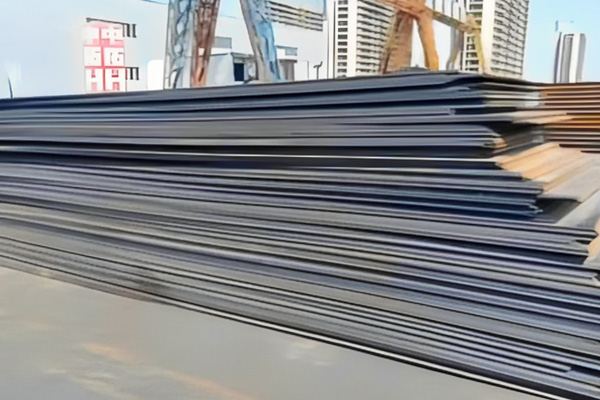 沈阳铺路钢板租赁价钱剖析：本钱、影响因素及适用建议